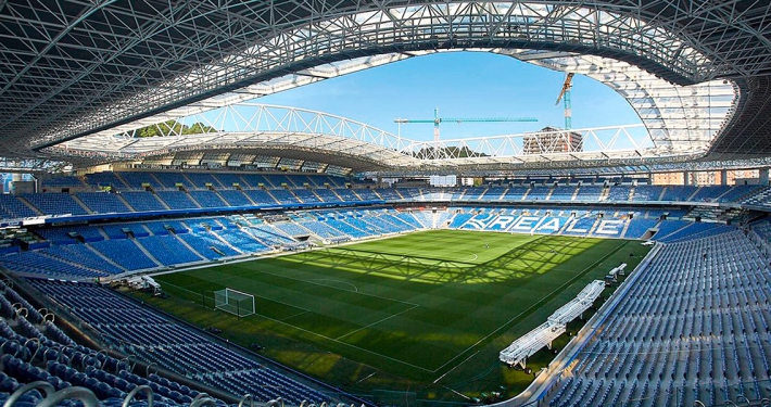Líneas de vida all in one de Innotech en la cubierta metálica del Campo Reale Arena de la Real Sociedad de San Sebastián